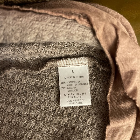 Taupe colored boutique Waffle tunic - Picture 13 of 13